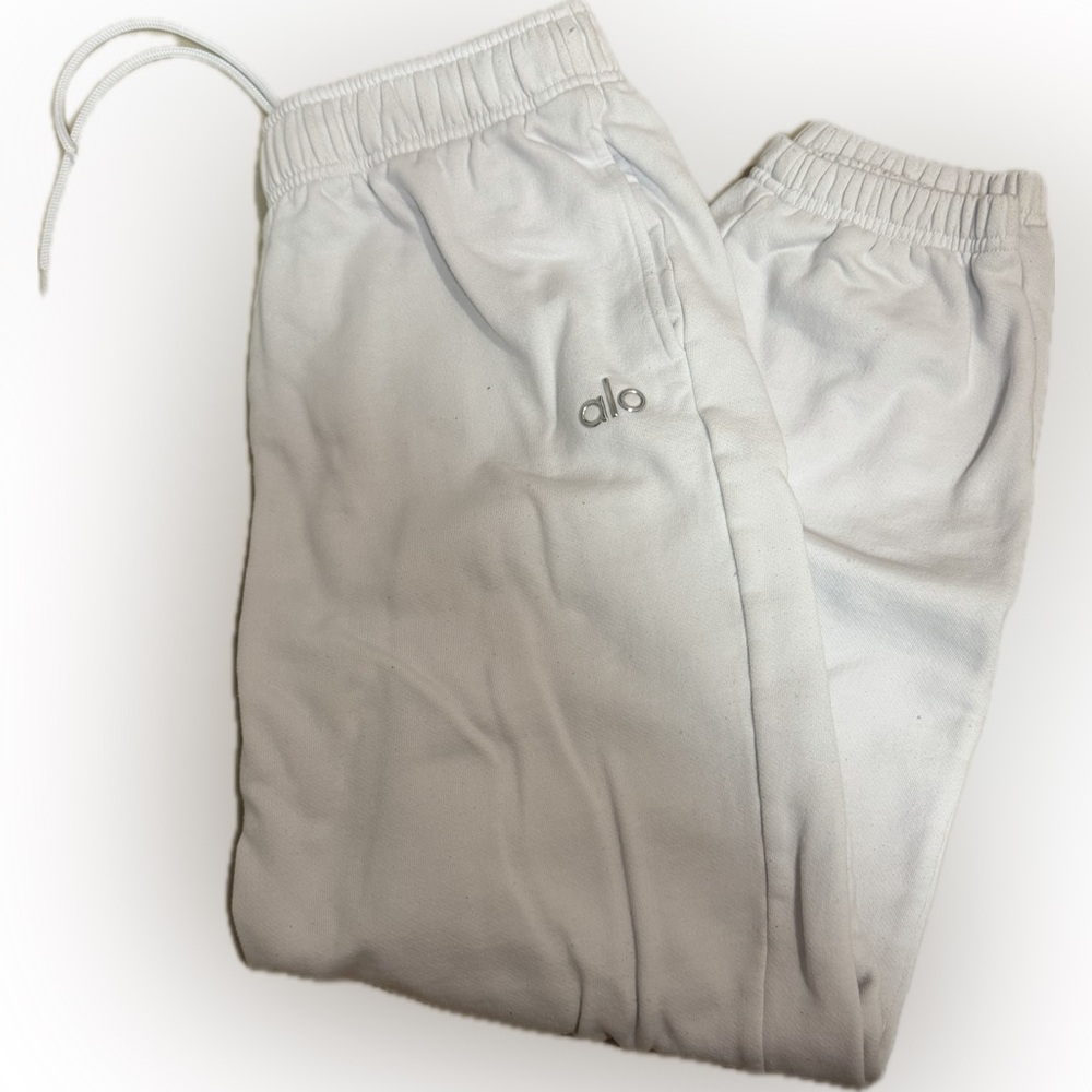 Alo women’s accolade sweatpants